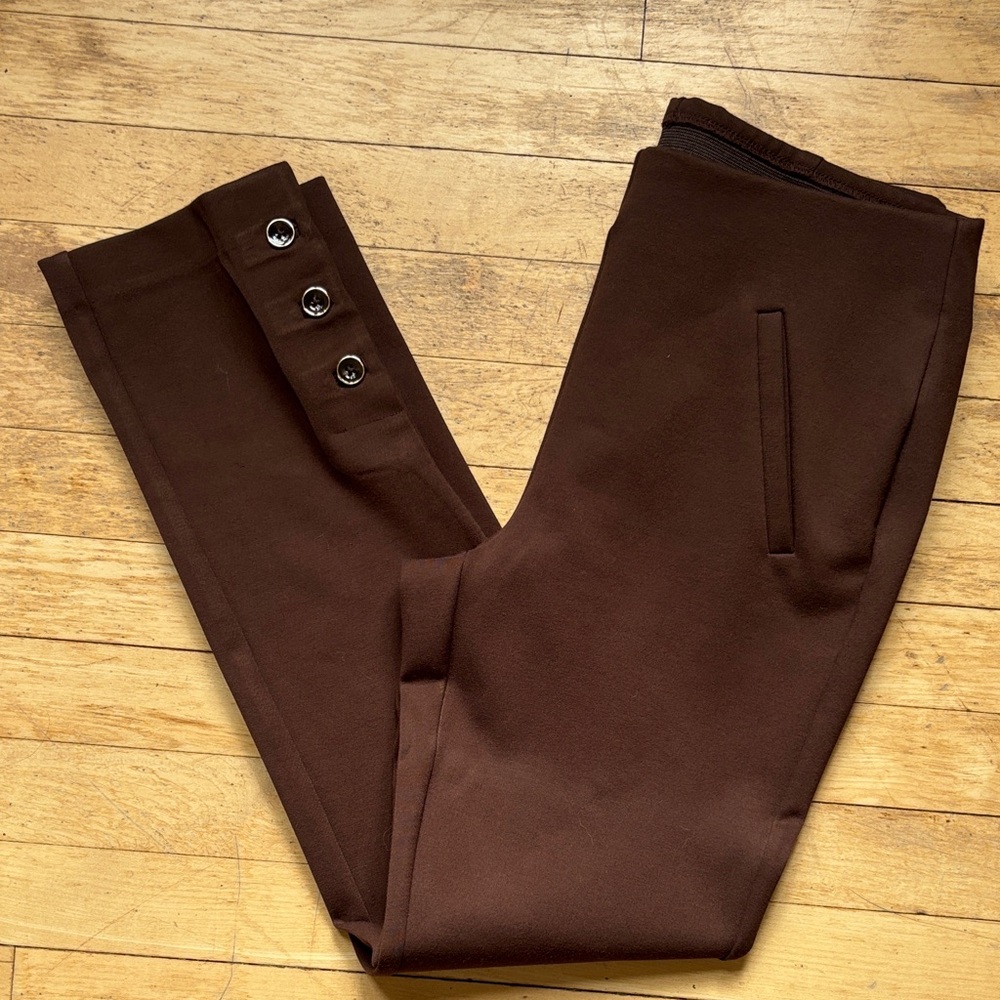 Chicos So Slimming 360 Juliet Horn Button Ankle Pants 2 brown Chic EUC 00 (D5526